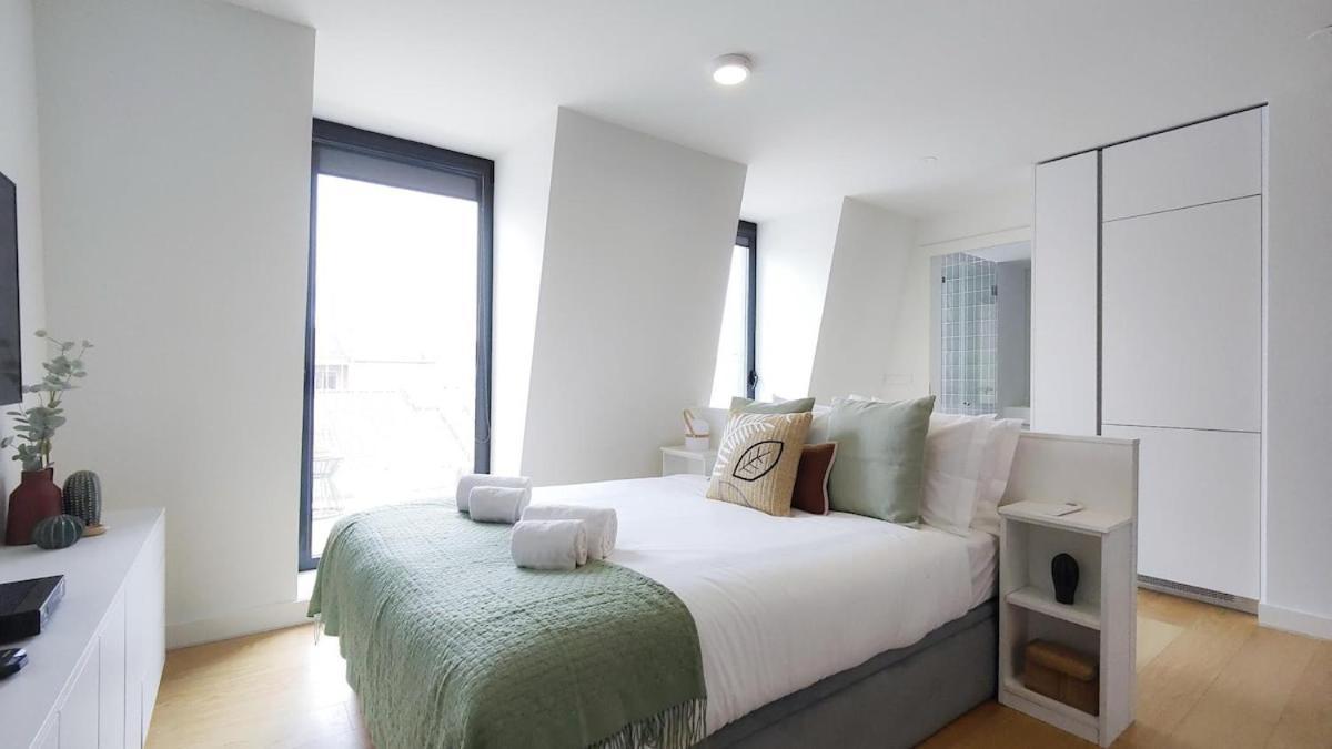 Amazing Stylish W Ac Balcony Elevator Apartamento *